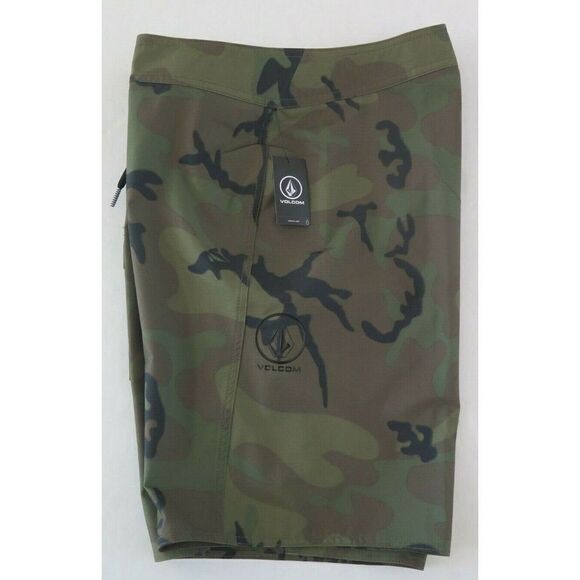 Volcom A0802200 Men's Sz 28 Green Camo Print Manic 2 Boardshorts - Picture 3 of 6